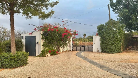 Quinta T4 para Venda em Estômbar e Parchal