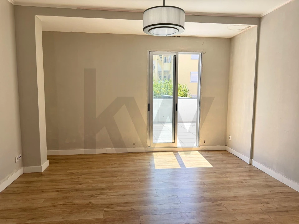 Apartamento T1 para Arrendamento em Avenidas Novas Foto 10