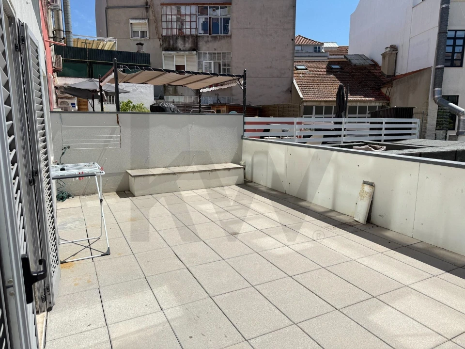 Apartamento T1 para Arrendamento em Avenidas Novas Foto 9