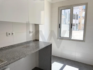 Apartamento T1 para Arrendamento em Avenidas Novas