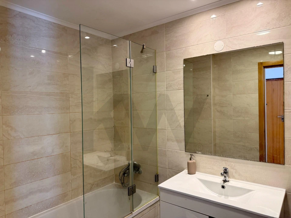 Apartamento T1 para Arrendamento em Avenidas Novas Foto 25
