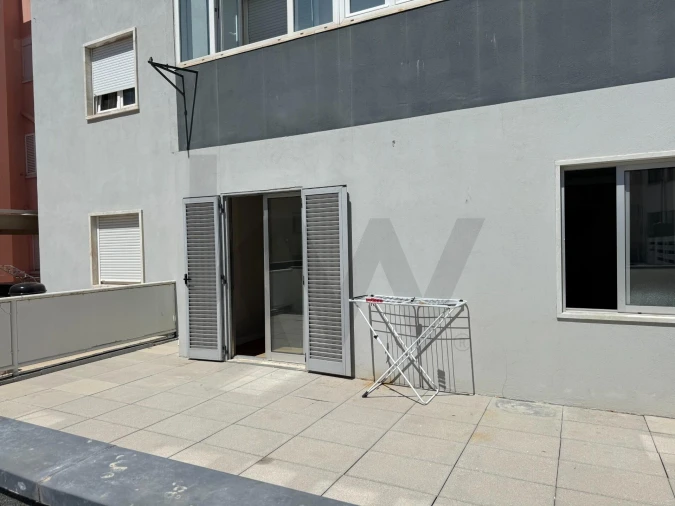 Apartamento T1 para Arrendamento em Avenidas Novas Foto 7