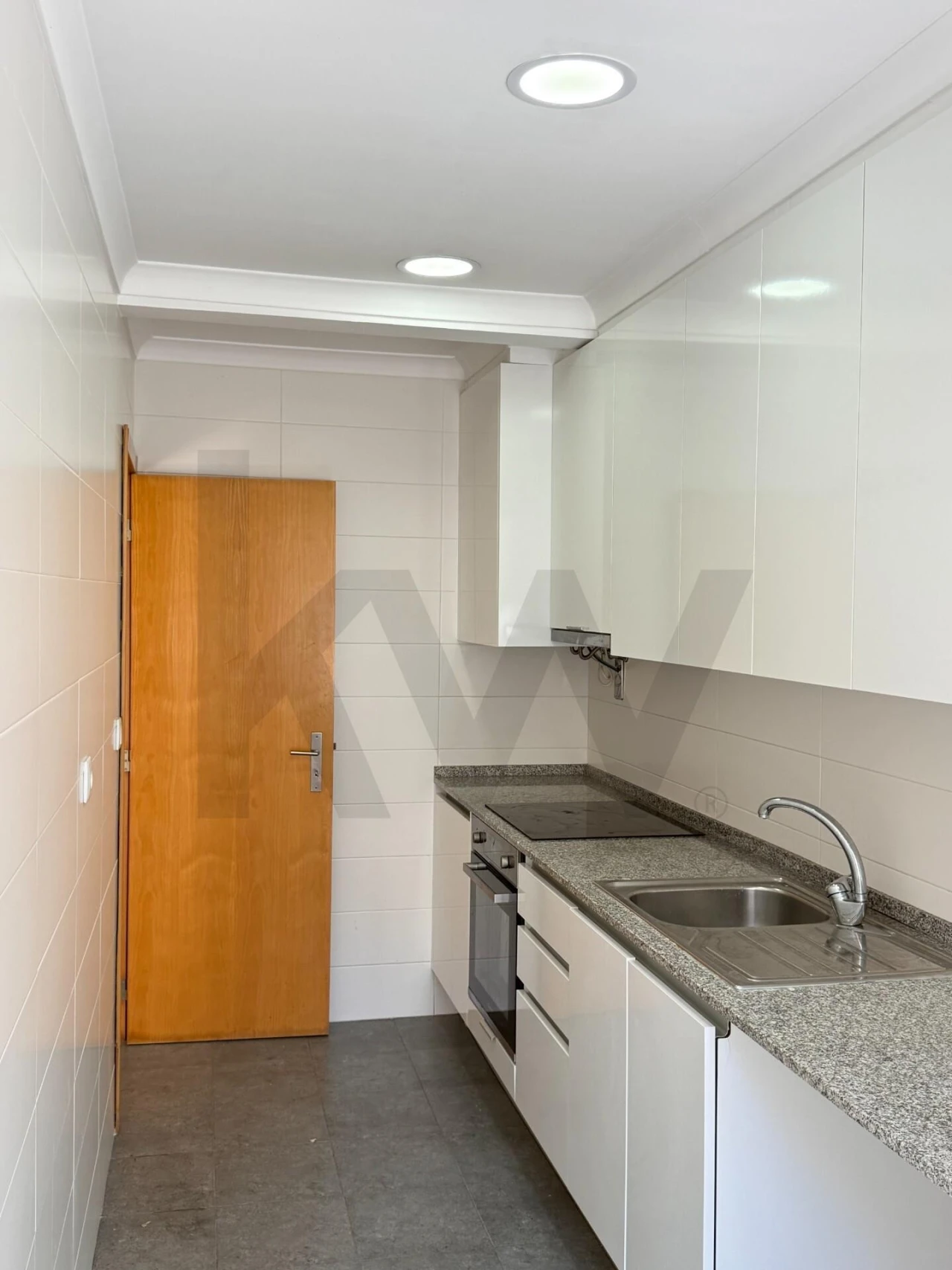Apartamento T1 para Arrendamento em Avenidas Novas Foto 29