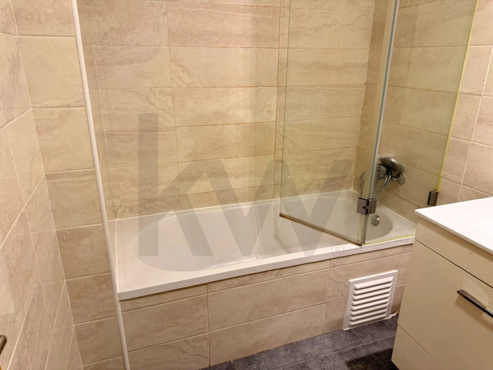Apartamento T1 para Arrendamento em Avenidas Novas Foto 28