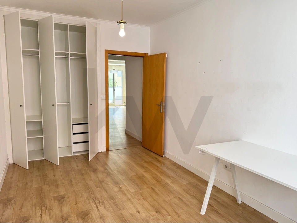 Apartamento T1 para Arrendamento em Avenidas Novas Foto 19