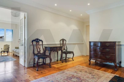 Apartamento T4 para Venda em Funchal (Se)