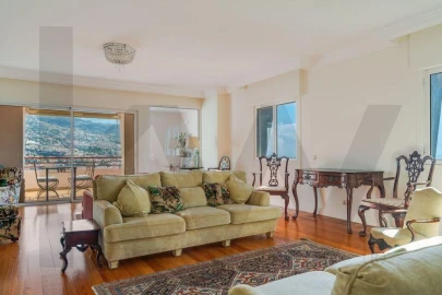 Apartamento T4 para Venda em Funchal (Se)