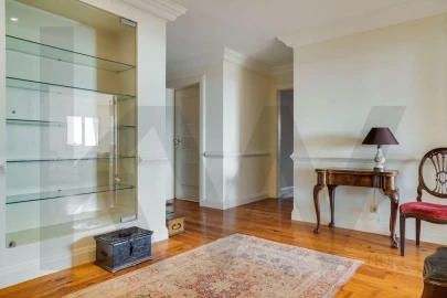 Apartamento T4 para Venda em Funchal (Se)