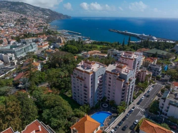Apartamento T4 para Venda em Funchal (Se)
