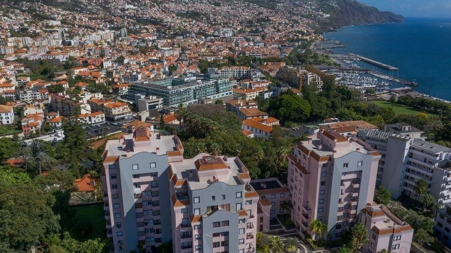 Apartamento T4 para Venda em Funchal (Se)