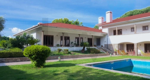 Moradia T5 para Venda em Vila das Aves