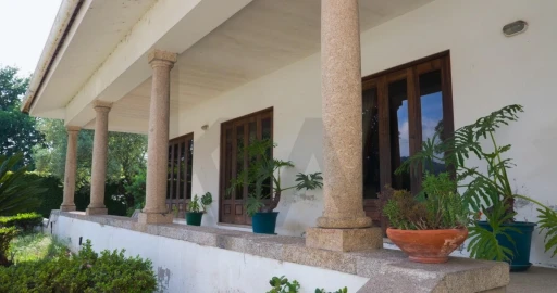 Moradia T5 para Venda em Vila das Aves