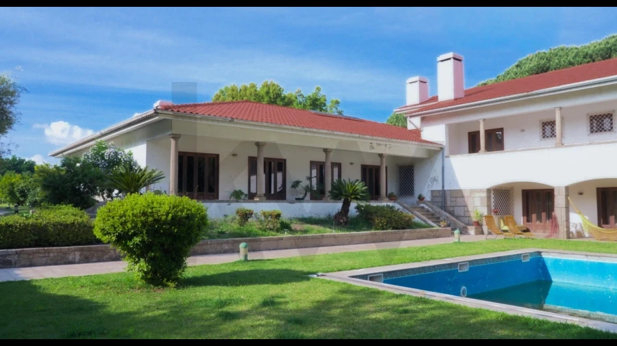 Moradia T5 para Venda em Vila das Aves