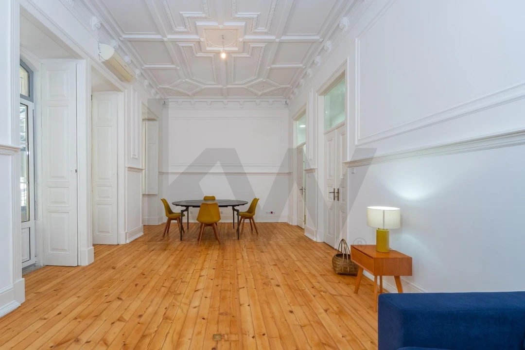 Apartamento T3 para Arrendamento em Santo António Foto 30