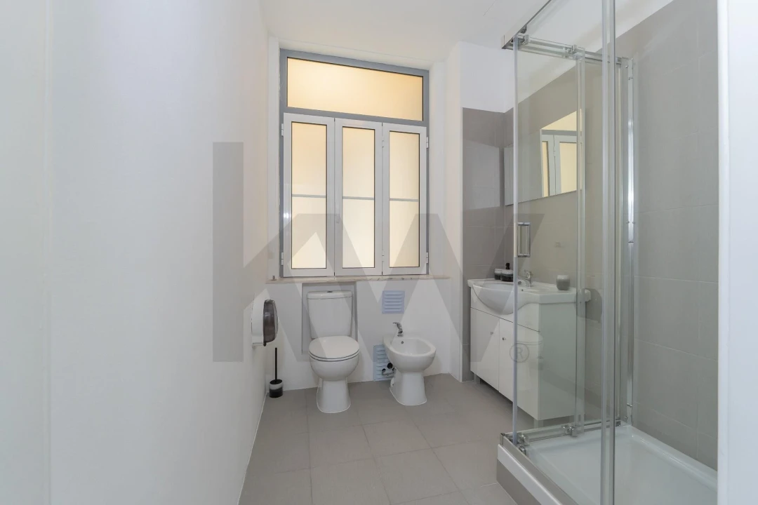 Apartamento T3 para Arrendamento em Santo António Foto 15