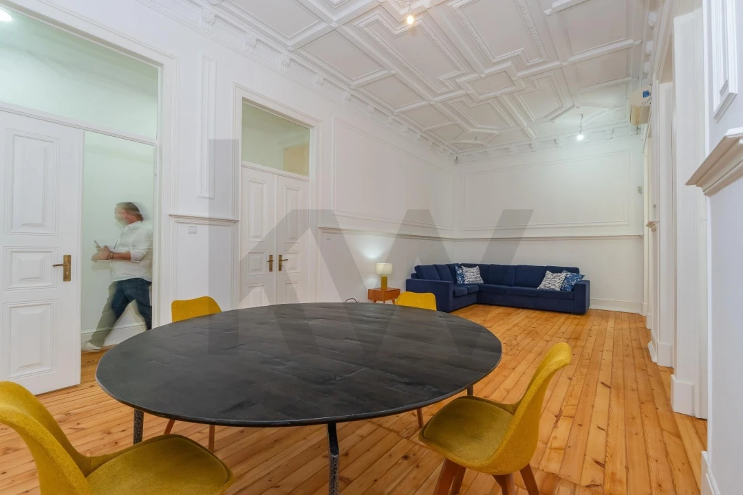 Apartamento T3 para Arrendamento em Santo António Foto 27