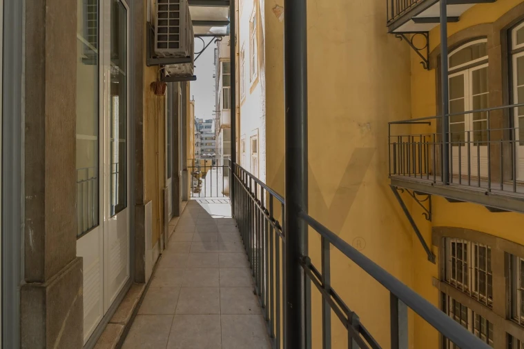 Apartamento T3 para Arrendamento em Santo António Foto 33