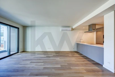 Apartamento T3 para Arrendamento em Algés, Linda-A-Velha e Cruz Quebrada-Dafundo
