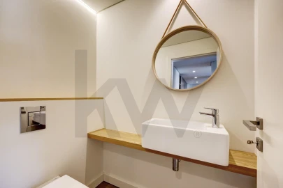 Apartamento T3 para Arrendamento em Algés, Linda-A-Velha e Cruz Quebrada-Dafundo