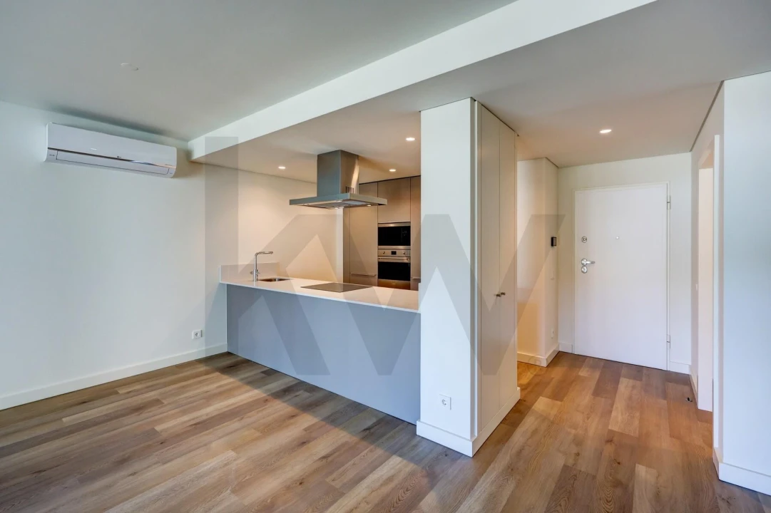 Apartamento T3 para Arrendamento em Algés, Linda-A-Velha e Cruz Quebrada-Dafundo Foto 14