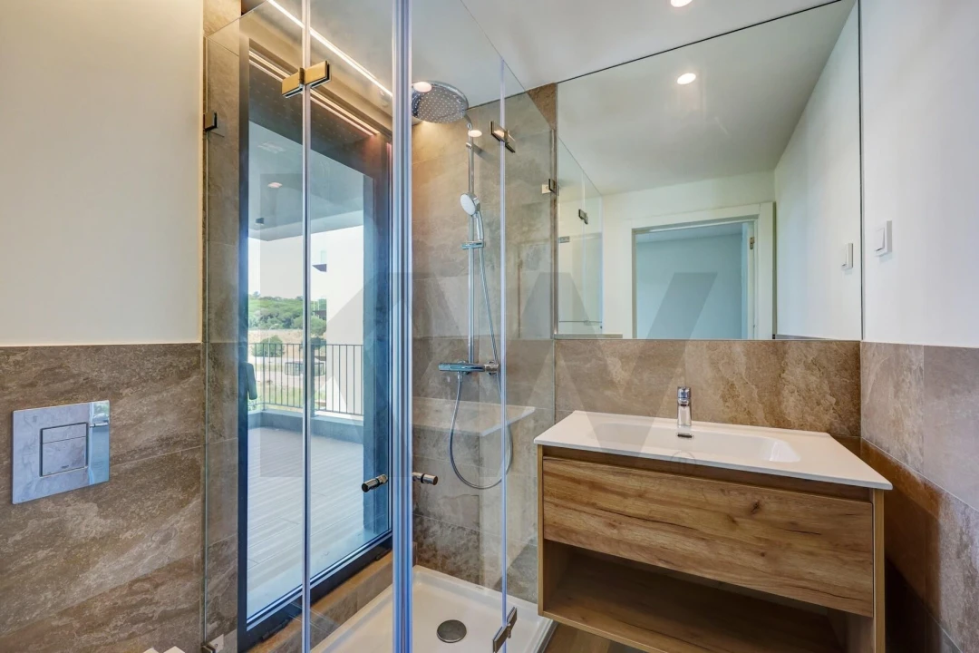 Apartamento T3 para Arrendamento em Algés, Linda-A-Velha e Cruz Quebrada-Dafundo Foto 28