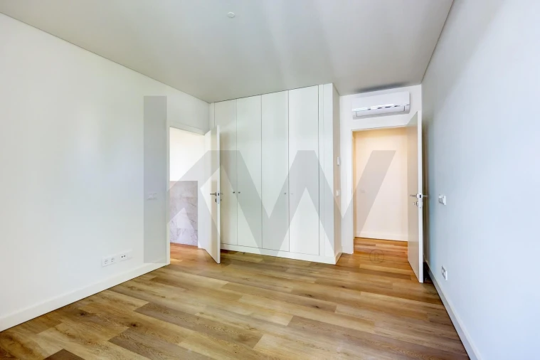 Apartamento T3 para Arrendamento em Algés, Linda-A-Velha e Cruz Quebrada-Dafundo Foto 30
