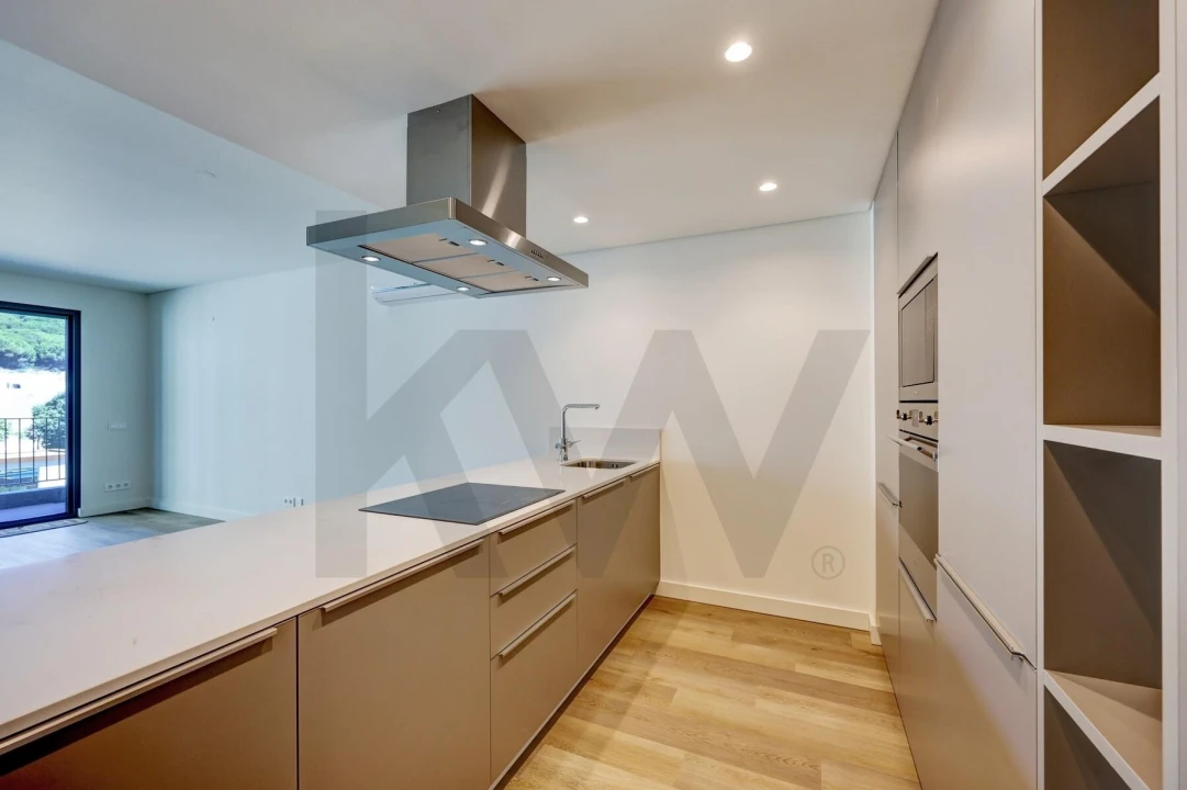 Apartamento T3 para Arrendamento em Algés, Linda-A-Velha e Cruz Quebrada-Dafundo Foto 5