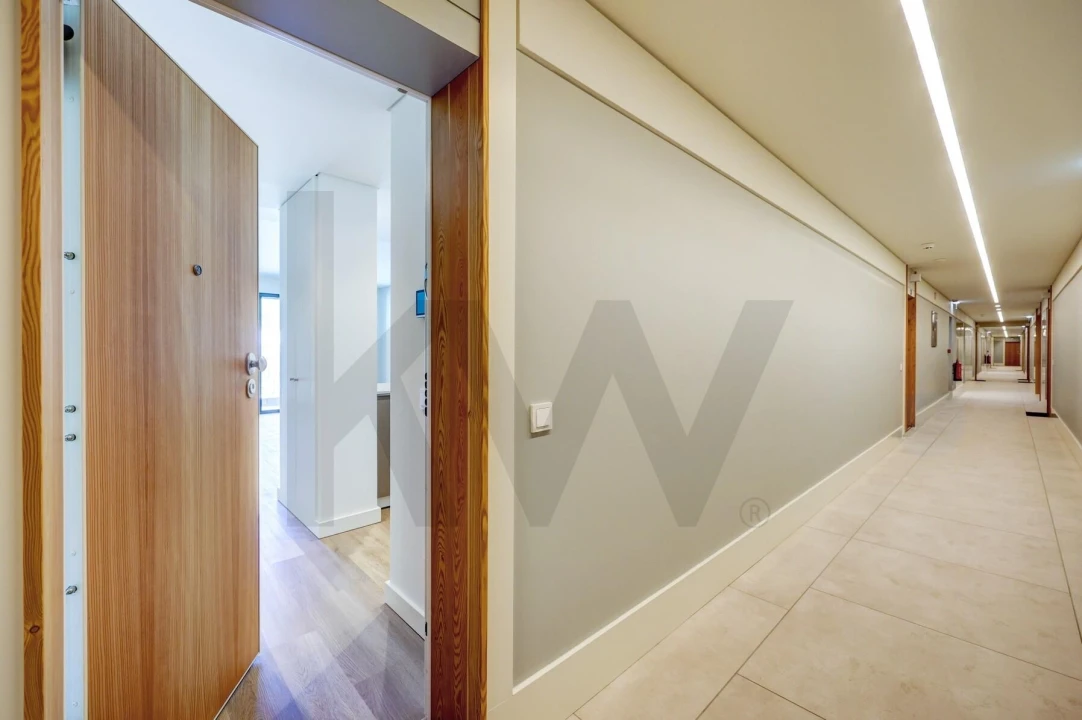 Apartamento T3 para Arrendamento em Algés, Linda-A-Velha e Cruz Quebrada-Dafundo Foto 3