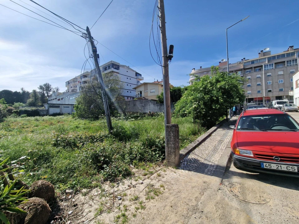 Terreno para Venda em São João da Madeira Foto 5