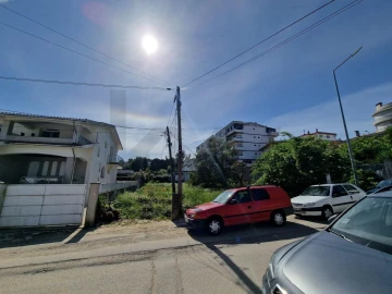 Terreno para Venda em São João da Madeira