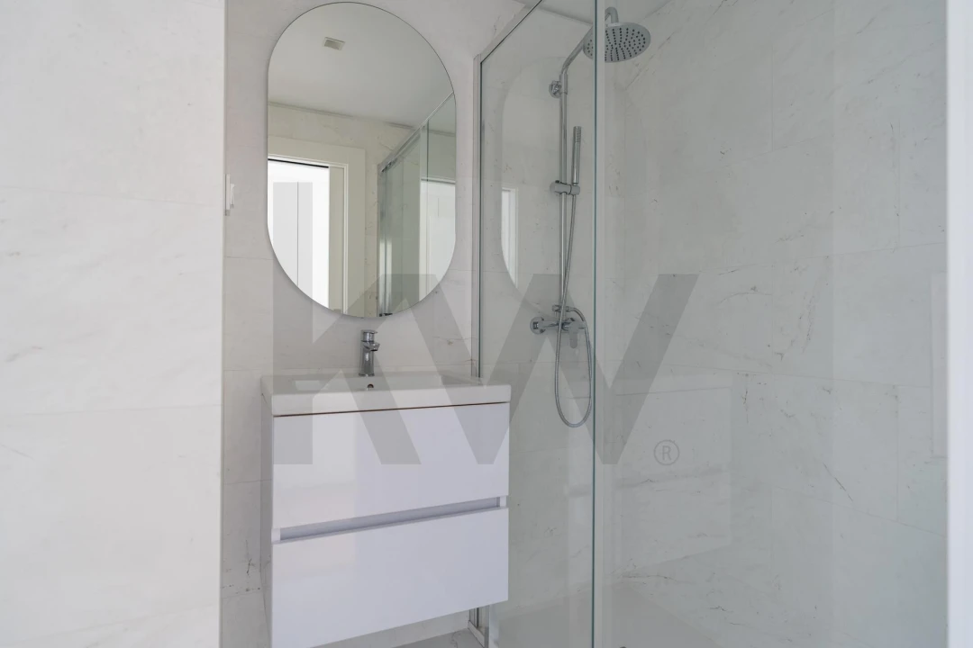 Apartamento T2 para Venda em São Martinho Foto 14
