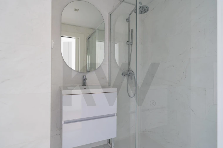 Apartamento T2 para Venda em São Martinho Foto 14
