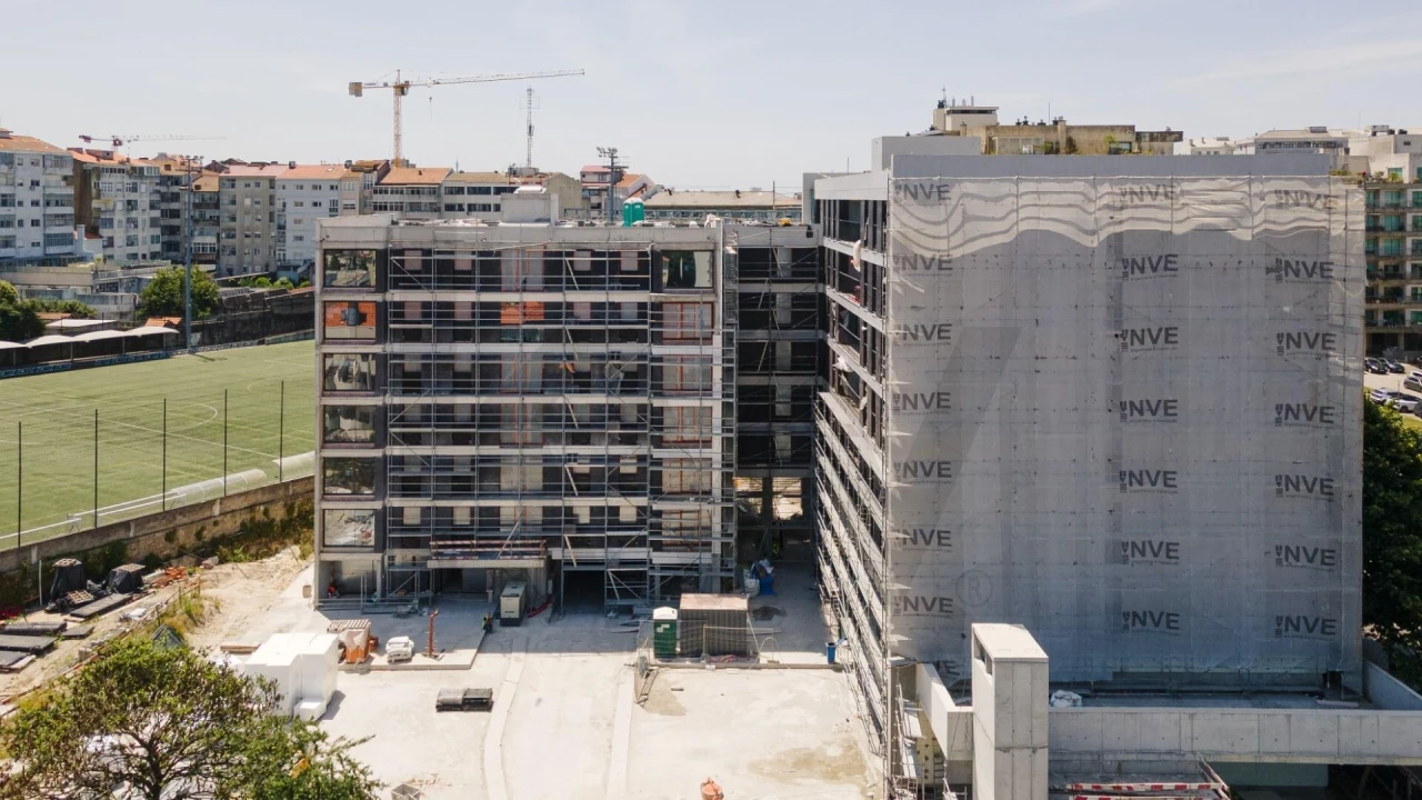 Apartamento T2 para Venda em Paranhos Foto 3