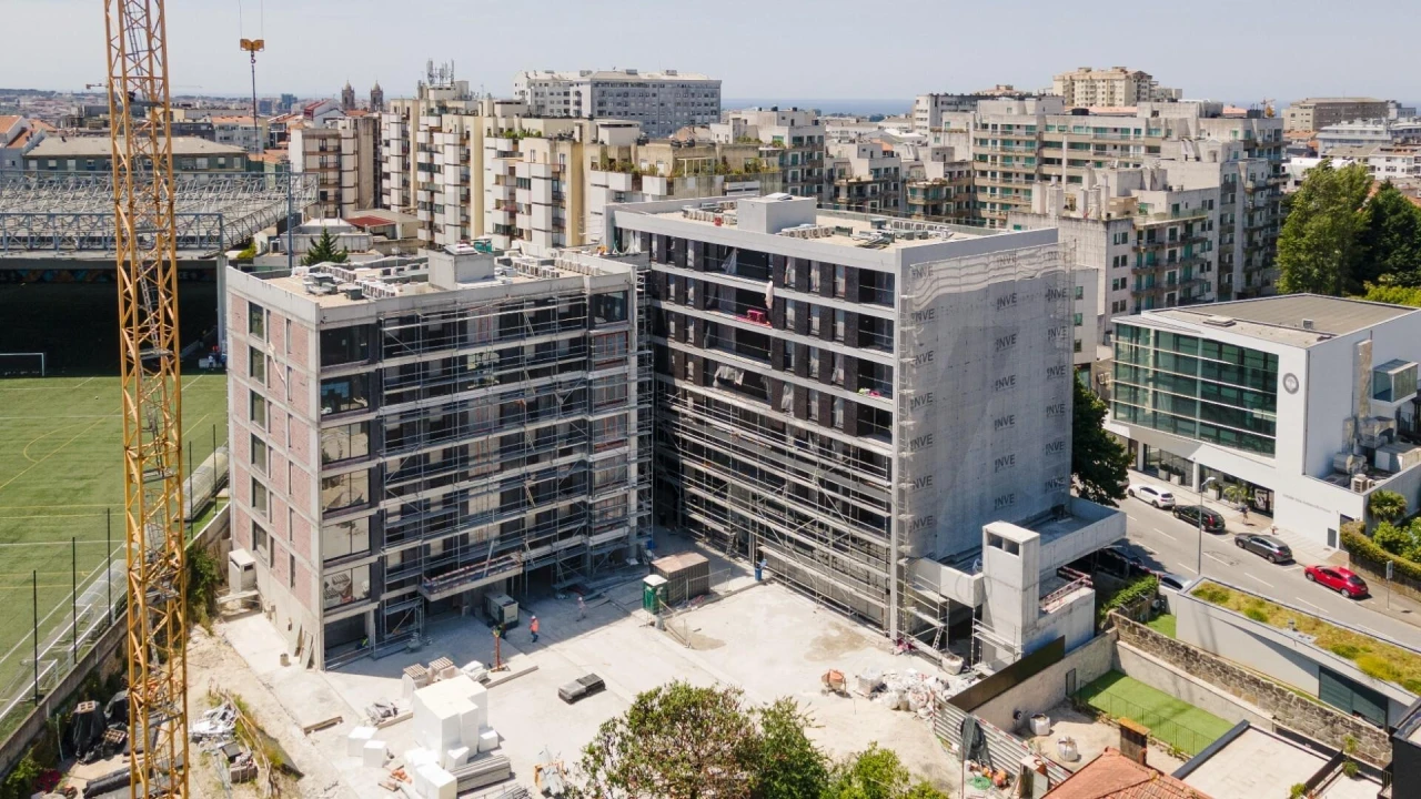 Apartamento T2 para Venda em Paranhos Foto 4