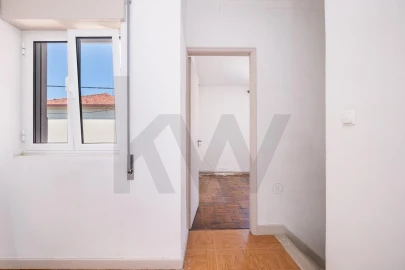 Moradia T4 para Venda em Santo Antonio dos Olivais