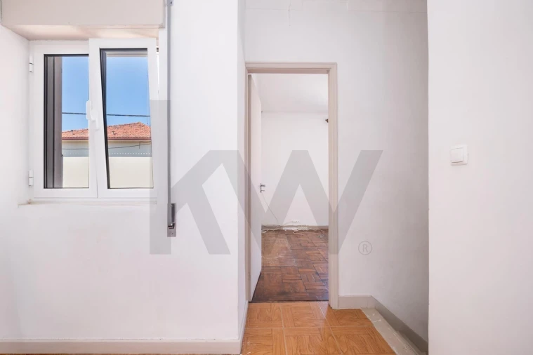 Moradia T4 para Venda em Santo Antonio dos Olivais Foto 23