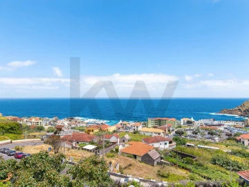 Moradia T4 para Venda em Porto Moniz