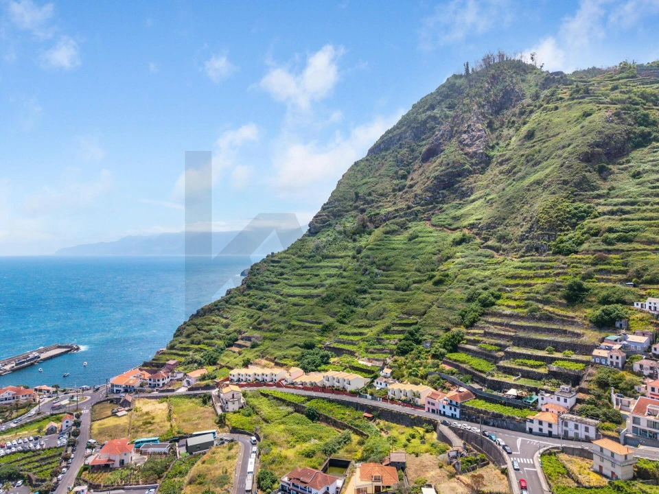 Moradia T4 para Venda em Porto Moniz Foto 10