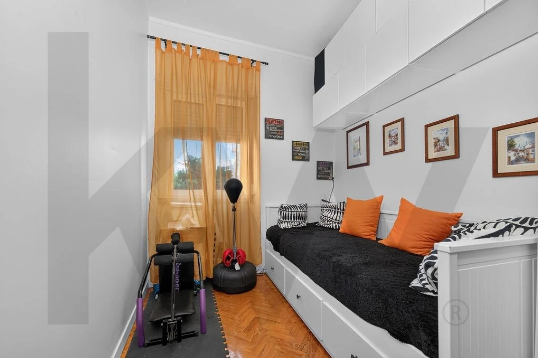 Apartamento T4 para Venda em Santo António Foto 6