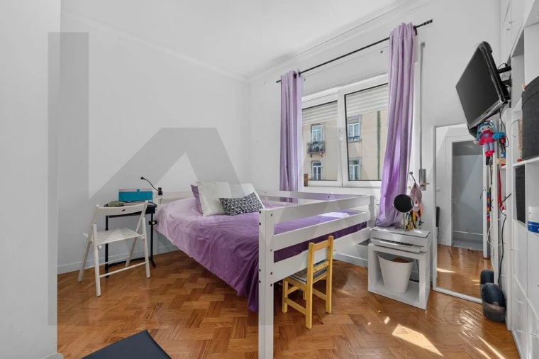 Apartamento T4 para Venda em Santo António Foto 8