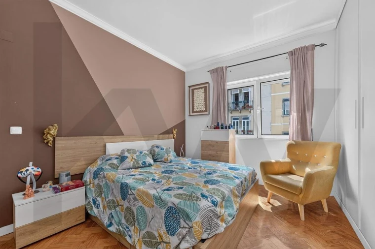 Apartamento T4 para Venda em Santo António Foto 9