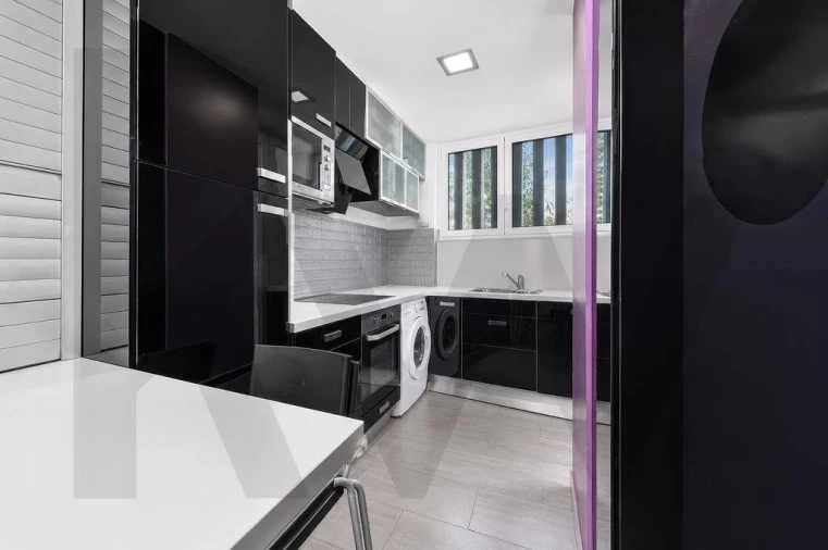 Apartamento T4 para Venda em Santo António Foto 4