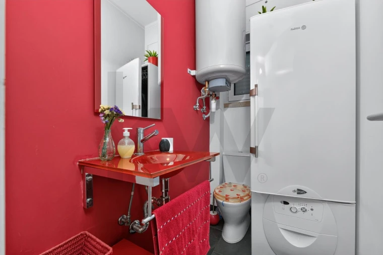 Apartamento T4 para Venda em Santo António Foto 10