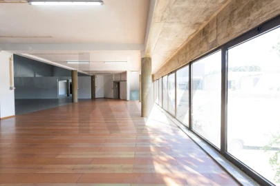Armazém para Arrendamento em Santo Tirso, Couto (Santa Cristina e São Miguel) e Burgães