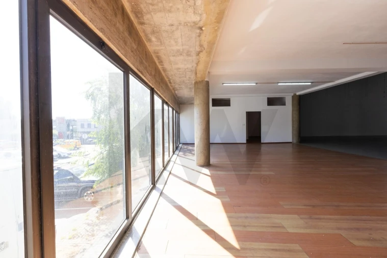 Armazém para Arrendamento em Santo Tirso, Couto (Santa Cristina e São Miguel) e Burgães Foto 12