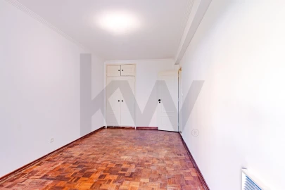 Apartamento T2 para Venda em São Domingos de Rana