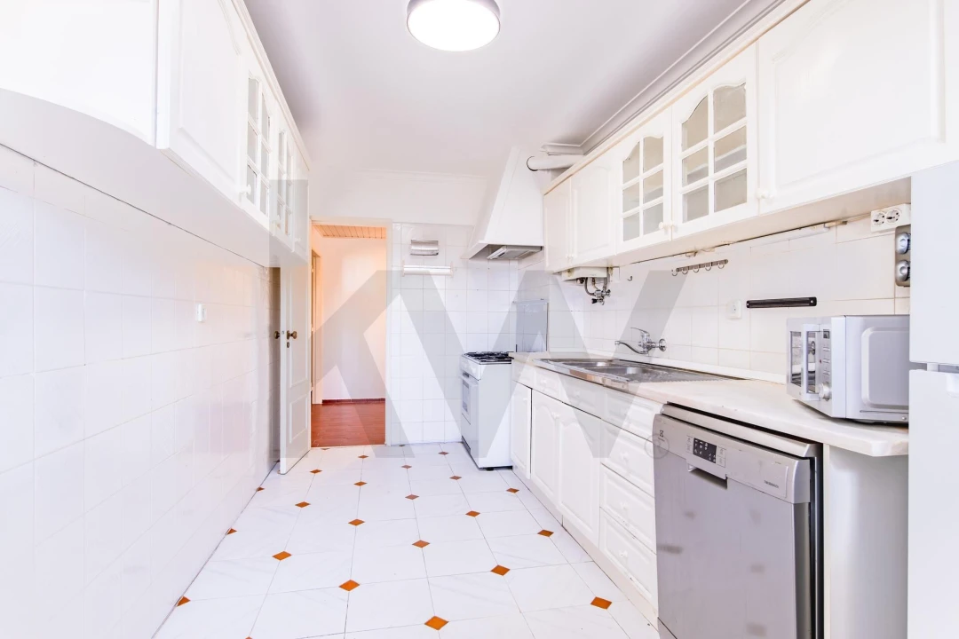 Apartamento T2 para Venda em São Domingos de Rana Foto 7