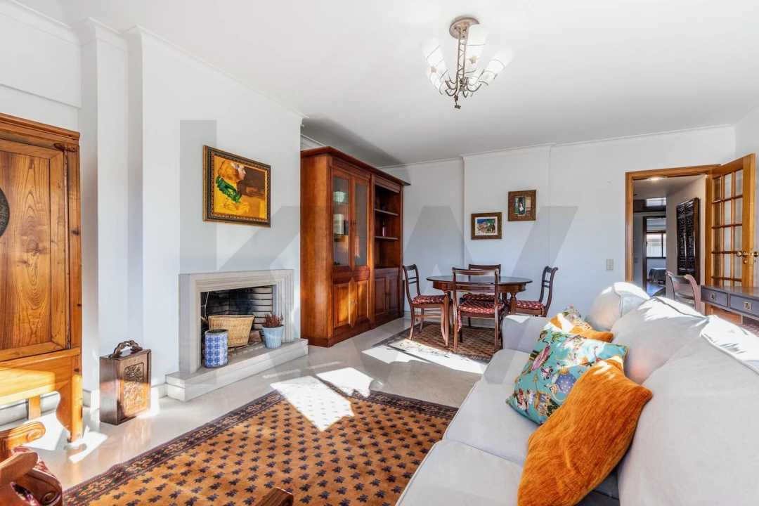 Apartamento T2 para Arrendamento em São Domingos de Benfica Foto 5