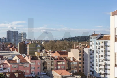 Apartamento T2 para Arrendamento em São Domingos de Benfica