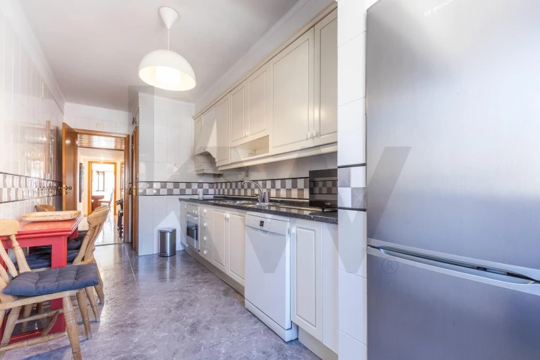 Apartamento T2 para Arrendamento em São Domingos de Benfica Foto 17